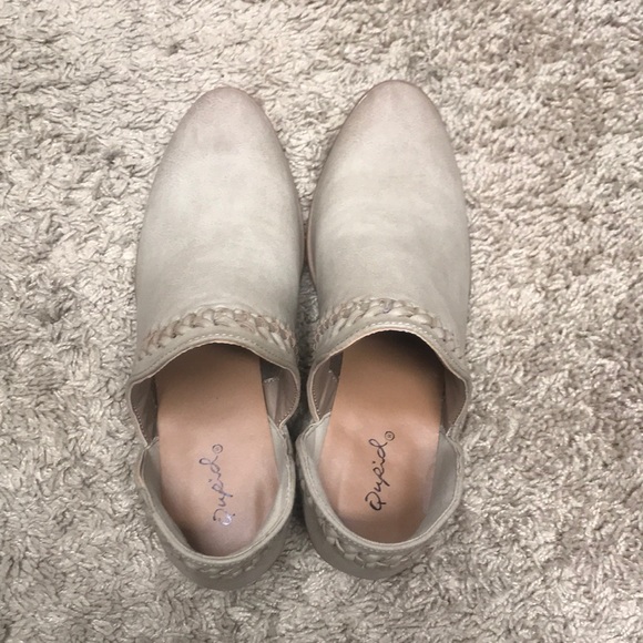 Adorable Booties - Picture 4 of 5